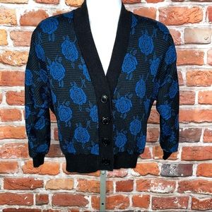 Vintage Blue rose sweater with buttons cropped M